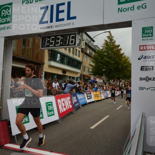 20.09.2026 - PSD Bank Halbmarathon LAZAROV Photography http://msf.ph/oto/10551962 20.09.2026 11:53:16 Ziel 1012, 1046, 1666, 1701, 2106, 2286, 2650, 2870, 3154, 3371, 4386, 4507, 4624 meine-sportfotos.de