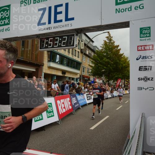 20.09.2026 - PSD Bank Halbmarathon LAZAROV Photography http://msf.ph/oto/10551981 20.09.2026 11:53:20 Ziel 1012, 1046, 1528, 1666, 1701, 2106, 2270, 2286, 2350, 2650, 3154, 3376, 3867, 4386, 4507 meine-sportfotos.de