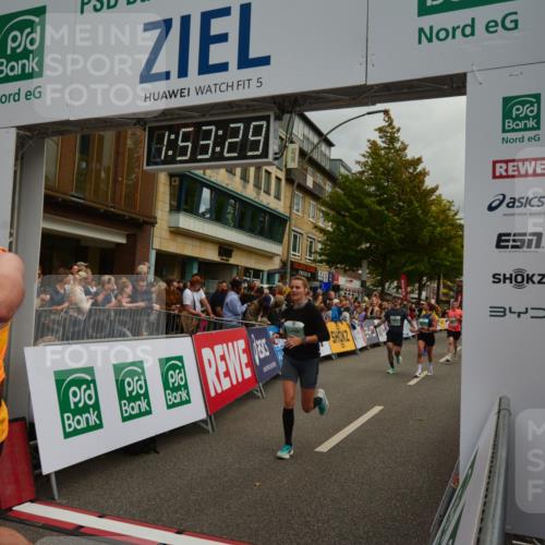 20.09.2026 - PSD Bank Halbmarathon LAZAROV Photography http://msf.ph/oto/10552005 20.09.2026 11:53:28 Ziel 1012, 1528, 2106, 2270, 2350, 2611, 2650, 3154, 3376, 3678, 3702, 3867, 4025, 4386 meine-sportfotos.de