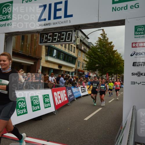 20.09.2026 - PSD Bank Halbmarathon LAZAROV Photography http://msf.ph/oto/10552011 20.09.2026 11:53:29 Ziel 1012, 1528, 1961, 2106, 2270, 2350, 2611, 2650, 3154, 3376, 3678, 3702, 3867, 4025 meine-sportfotos.de