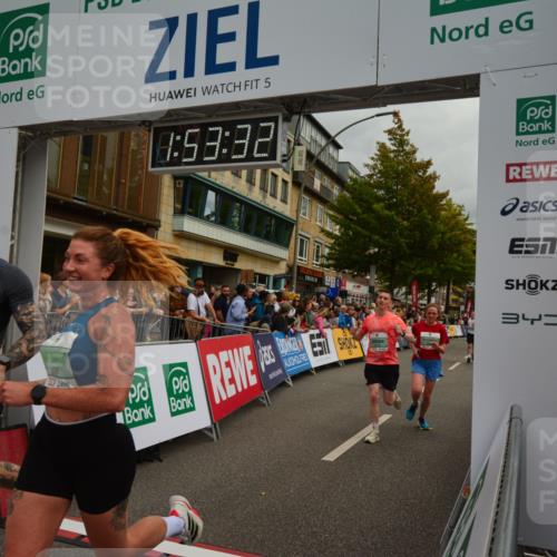 20.09.2026 - PSD Bank Halbmarathon LAZAROV Photography http://msf.ph/oto/10552017 20.09.2026 11:53:31 Ziel 1012, 1462, 1528, 1961, 2270, 2350, 2611, 3154, 3376, 3678, 3702, 3867, 4021, 4025, 4770 meine-sportfotos.de