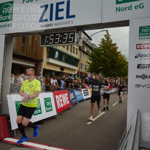 20.09.2026 - PSD Bank Halbmarathon LAZAROV Photography http://msf.ph/oto/10552029 20.09.2026 11:53:35 Ziel 1462, 1528, 1961, 2270, 2350, 2611, 3376, 3678, 3702, 3867, 4021, 4025, 4426, 4770 meine-sportfotos.de