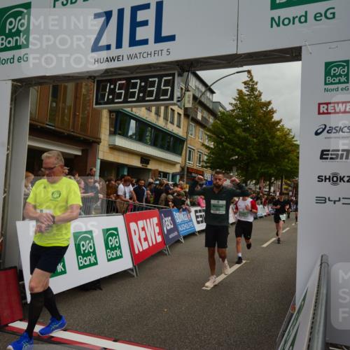 20.09.2026 - PSD Bank Halbmarathon LAZAROV Photography http://msf.ph/oto/10552030 20.09.2026 11:53:35 Ziel 1462, 1528, 1961, 2270, 2350, 2611, 3376, 3678, 3702, 3867, 4021, 4025, 4426, 4770 meine-sportfotos.de
