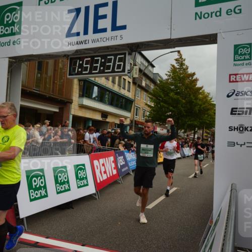 20.09.2026 - PSD Bank Halbmarathon LAZAROV Photography http://msf.ph/oto/10552032 20.09.2026 11:53:35 Ziel 1462, 1528, 1961, 2270, 2350, 2611, 3376, 3678, 3702, 3867, 4021, 4025, 4426, 4770 meine-sportfotos.de