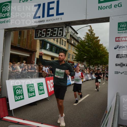 20.09.2026 - PSD Bank Halbmarathon LAZAROV Photography http://msf.ph/oto/10552035 20.09.2026 11:53:36 Ziel 1462, 1528, 1961, 2350, 2611, 3376, 3678, 3702, 3867, 4021, 4025, 4426, 4770 meine-sportfotos.de