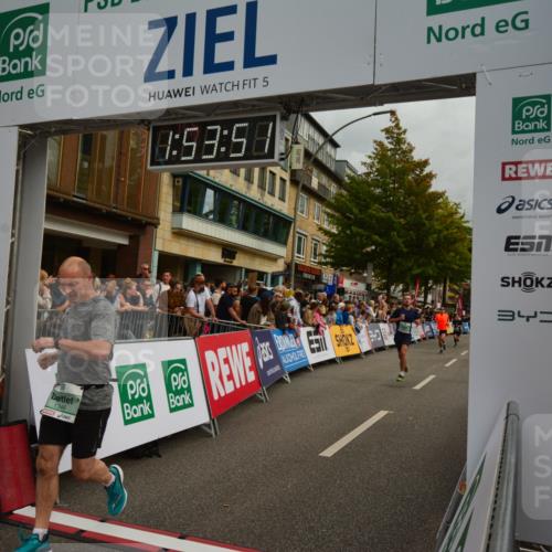 20.09.2026 - PSD Bank Halbmarathon LAZAROV Photography http://msf.ph/oto/10552074 20.09.2026 11:53:51 Ziel 1014, 1346, 2879, 3106, 3479, 3840, 4426 meine-sportfotos.de