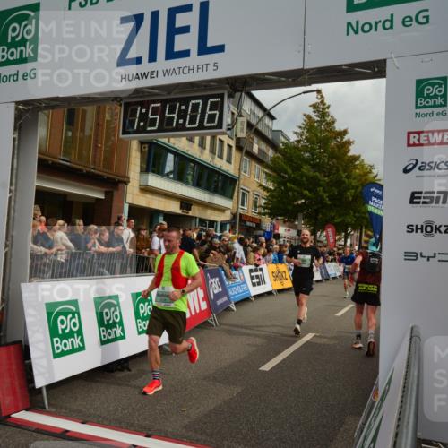 20.09.2026 - PSD Bank Halbmarathon LAZAROV Photography http://msf.ph/oto/10552102 20.09.2026 11:54:05 Ziel 1642, 1839, 2031, 2144, 2594, 2727, 3558, 3654, 4027, 4742, 4759, 4785 meine-sportfotos.de
