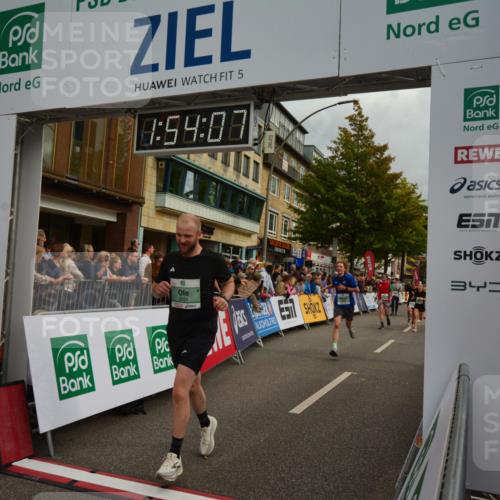 20.09.2026 - PSD Bank Halbmarathon LAZAROV Photography http://msf.ph/oto/10552110 20.09.2026 11:54:07 Ziel 1642, 1839, 2031, 2144, 2594, 2727, 3558, 3654, 4027, 4742, 4759, 4785 meine-sportfotos.de