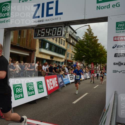 20.09.2026 - PSD Bank Halbmarathon LAZAROV Photography http://msf.ph/oto/10552113 20.09.2026 11:54:07 Ziel 1642, 1839, 2031, 2144, 2594, 2727, 3558, 3654, 4027, 4742, 4759, 4785 meine-sportfotos.de