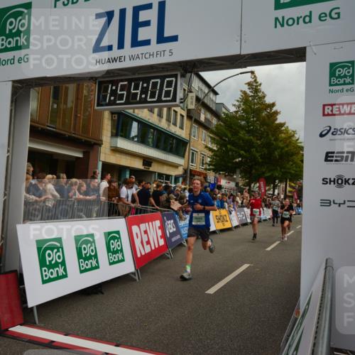 20.09.2026 - PSD Bank Halbmarathon LAZAROV Photography http://msf.ph/oto/10552115 20.09.2026 11:54:07 Ziel 1642, 1839, 2031, 2144, 2594, 2727, 3558, 3654, 4027, 4742, 4759, 4785 meine-sportfotos.de