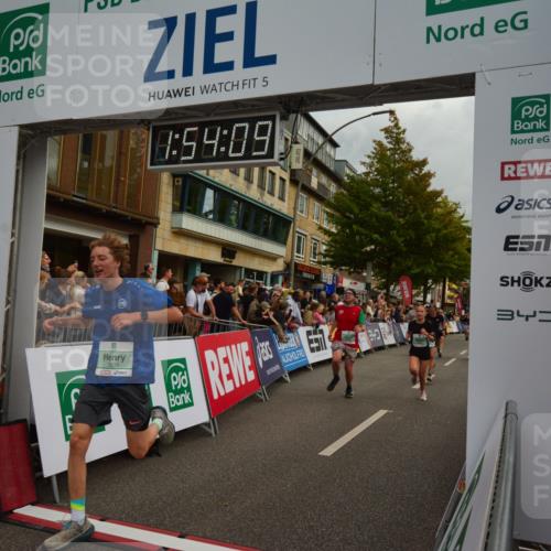 20.09.2026 - PSD Bank Halbmarathon LAZAROV Photography http://msf.ph/oto/10552117 20.09.2026 11:54:08 Ziel 1642, 1839, 2031, 2144, 2594, 2727, 3558, 3654, 4027, 4742, 4759, 4777, 4785 meine-sportfotos.de