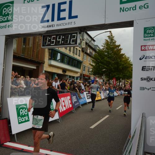 20.09.2026 - PSD Bank Halbmarathon LAZAROV Photography http://msf.ph/oto/10552129 20.09.2026 11:54:11 Ziel 1642, 1839, 2031, 2144, 2594, 2727, 2987, 3558, 3654, 4027, 4742, 4759, 4777, 4785 meine-sportfotos.de