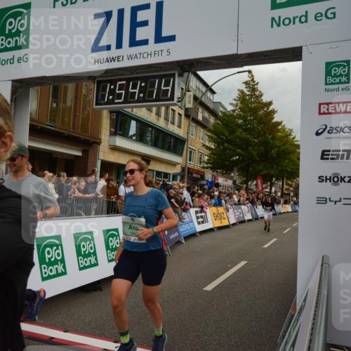 20.09.2026 - PSD Bank Halbmarathon LAZAROV Photography http://msf.ph/oto/10552137 20.09.2026 11:54:13 Ziel 1642, 1839, 2031, 2594, 2727, 2987, 3654, 3687, 4027, 4759, 4777, 4785 meine-sportfotos.de