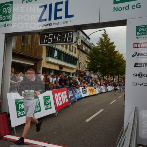 20.09.2026 - PSD Bank Halbmarathon LAZAROV Photography http://msf.ph/oto/10552139 20.09.2026 11:54:17 Ziel 1642, 2594, 2727, 2987, 3654, 3687, 4777, 4785 meine-sportfotos.de