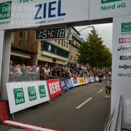 20.09.2026 - PSD Bank Halbmarathon LAZAROV Photography http://msf.ph/oto/10552143 20.09.2026 11:54:18 Ziel 1642, 2594, 2727, 2987, 3654, 3687, 4777 meine-sportfotos.de