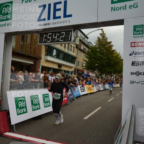 20.09.2026 - PSD Bank Halbmarathon LAZAROV Photography http://msf.ph/oto/10552152 20.09.2026 11:54:21 Ziel 2727, 2987, 3687, 4644, 4777 meine-sportfotos.de