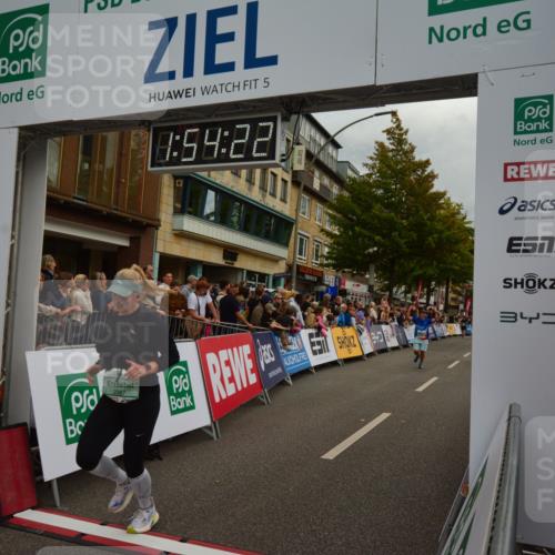20.09.2026 - PSD Bank Halbmarathon LAZAROV Photography http://msf.ph/oto/10552153 20.09.2026 11:54:21 Ziel 2727, 2987, 3687, 4644, 4777 meine-sportfotos.de