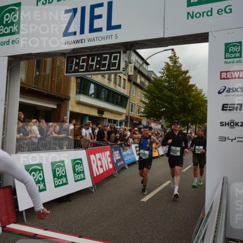 20.09.2026 - PSD Bank Halbmarathon LAZAROV Photography http://msf.ph/oto/10552187 20.09.2026 11:54:38 Ziel 1067, 1094, 1133, 2059, 2123, 2313, 2647, 2669, 3351, 3386, 3426, 4569, 4644, 4755 meine-sportfotos.de