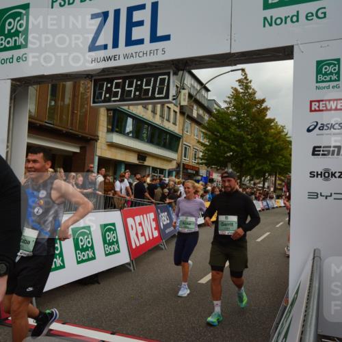 20.09.2026 - PSD Bank Halbmarathon LAZAROV Photography http://msf.ph/oto/10552192 20.09.2026 11:54:40 Ziel 1067, 1094, 1133, 2059, 2123, 2313, 2647, 2669, 3351, 3372, 3386, 3426, 3916, 4569, 4755 meine-sportfotos.de
