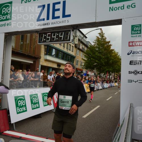 20.09.2026 - PSD Bank Halbmarathon LAZAROV Photography http://msf.ph/oto/10552197 20.09.2026 11:54:41 Ziel 1067, 1094, 1133, 2059, 2123, 2313, 2647, 2669, 3351, 3372, 3386, 3426, 3916, 4569, 4755 meine-sportfotos.de