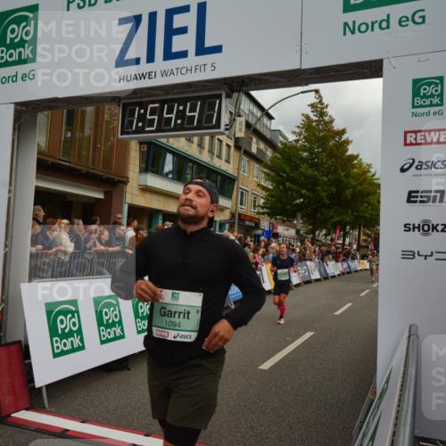 20.09.2026 - PSD Bank Halbmarathon LAZAROV Photography http://msf.ph/oto/10552198 20.09.2026 11:54:41 Ziel 1067, 1094, 1133, 2059, 2123, 2313, 2647, 2669, 3351, 3372, 3386, 3426, 3916, 4569, 4755 meine-sportfotos.de