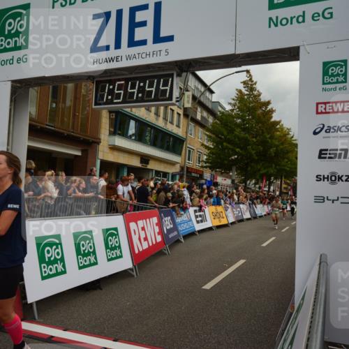 20.09.2026 - PSD Bank Halbmarathon LAZAROV Photography http://msf.ph/oto/10552203 20.09.2026 11:54:43 Ziel 1094, 1133, 2059, 2313, 2647, 2669, 3351, 3372, 3386, 3426, 3893, 3916, 4569, 4755 meine-sportfotos.de