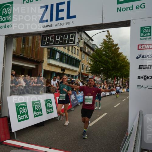 20.09.2026 - PSD Bank Halbmarathon LAZAROV Photography http://msf.ph/oto/10552214 20.09.2026 11:54:49 Ziel 1133, 1433, 2059, 2647, 2669, 3115, 3372, 3893, 3916 meine-sportfotos.de