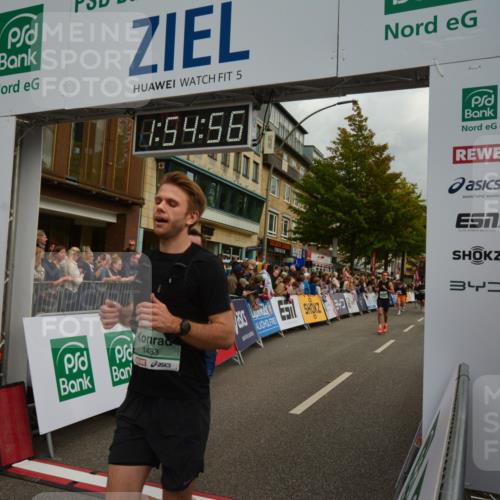 20.09.2026 - PSD Bank Halbmarathon LAZAROV Photography http://msf.ph/oto/10552238 20.09.2026 11:54:56 Ziel 1088, 1133, 1178, 1184, 1433, 2059, 3115, 3372, 3893, 3916, 4447, 4645, 4720 meine-sportfotos.de