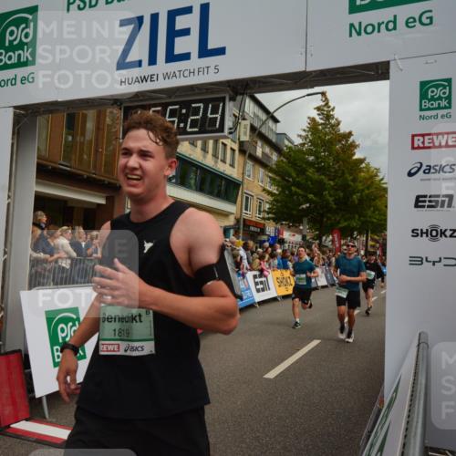 20.09.2026 - PSD Bank Halbmarathon LAZAROV Photography http://msf.ph/oto/10552314 20.09.2026 11:55:23 Ziel 1064, 1597, 1819, 1966, 2495, 3028, 3733, 3898, 4617, 4769 meine-sportfotos.de