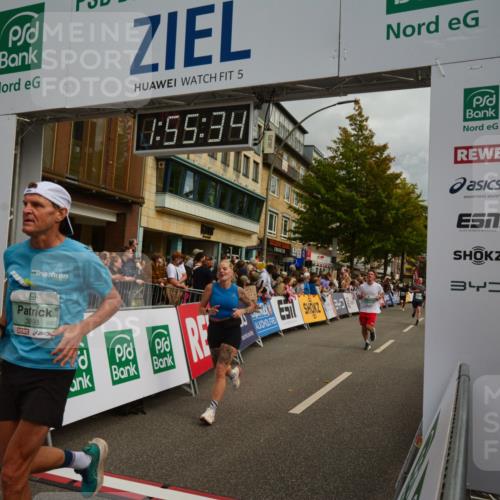 20.09.2026 - PSD Bank Halbmarathon LAZAROV Photography http://msf.ph/oto/10552332 20.09.2026 11:55:34 Ziel 1277, 1826, 2015, 3028, 3091, 3898, 4039, 4731 meine-sportfotos.de