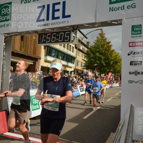 20.09.2026 - PSD Bank Halbmarathon LAZAROV Photography http://msf.ph/oto/10552429 20.09.2026 11:56:04 Ziel 1118, 1260, 1272, 1484, 1872, 1887, 1900, 2067, 3012, 3284, 3401, 3441, 3634, 3757, 3932, 4041, 4224, 4341, 4716 meine-sportfotos.de