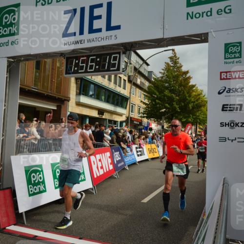 20.09.2026 - PSD Bank Halbmarathon LAZAROV Photography http://msf.ph/oto/10552472 20.09.2026 11:56:18 Ziel 1183, 1272, 1426, 1514, 1541, 1620, 1824, 2180, 2955, 3441, 3593, 3744, 3872, 3932, 3943, 4224, 4525, 4692 meine-sportfotos.de