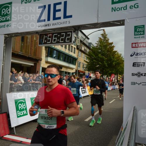 20.09.2026 - PSD Bank Halbmarathon LAZAROV Photography http://msf.ph/oto/10552484 20.09.2026 11:56:21 Ziel 1183, 1426, 1514, 1541, 1620, 1824, 1920, 2180, 2955, 2967, 3545, 3593, 3744, 3872, 3943, 4525, 4692 meine-sportfotos.de
