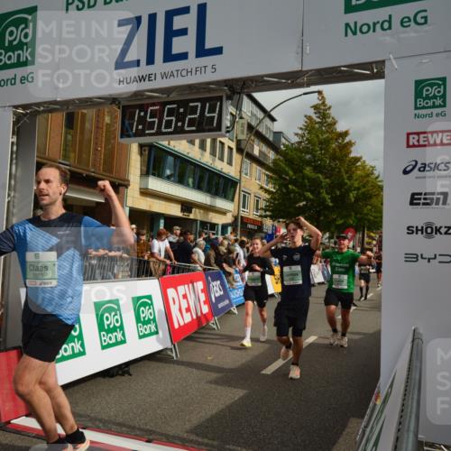 20.09.2026 - PSD Bank Halbmarathon LAZAROV Photography http://msf.ph/oto/10552494 20.09.2026 11:56:24 Ziel 1183, 1426, 1514, 1541, 1620, 1824, 1920, 2180, 2221, 2275, 2869, 2967, 3545, 3593, 3744, 3872, 3943, 4267, 4525, 4692 meine-sportfotos.de