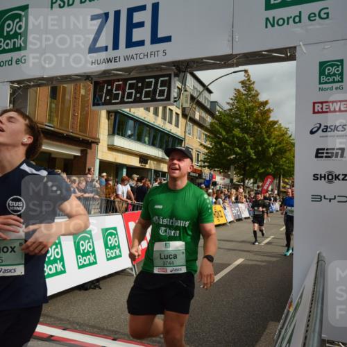 20.09.2026 - PSD Bank Halbmarathon LAZAROV Photography http://msf.ph/oto/10552501 20.09.2026 11:56:25 Ziel 1426, 1514, 1541, 1620, 1824, 1920, 2180, 2221, 2275, 2869, 2967, 3545, 3593, 3744, 3872, 3943, 4267, 4525, 4692 meine-sportfotos.de