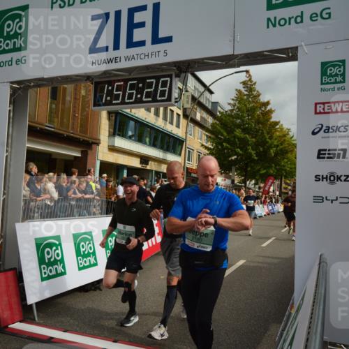 20.09.2026 - PSD Bank Halbmarathon LAZAROV Photography http://msf.ph/oto/10552505 20.09.2026 11:56:28 Ziel 1426, 1514, 1747, 1824, 1920, 2022, 2180, 2221, 2275, 2418, 2869, 2967, 3545, 3593, 3744, 3943, 4097, 4252, 4267, 4525, 4692 meine-sportfotos.de