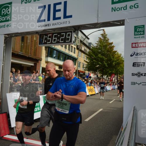 20.09.2026 - PSD Bank Halbmarathon LAZAROV Photography http://msf.ph/oto/10552507 20.09.2026 11:56:28 Ziel 1426, 1514, 1747, 1824, 1920, 2022, 2180, 2221, 2275, 2418, 2869, 2967, 3545, 3593, 3744, 3943, 4097, 4252, 4267, 4525, 4692 meine-sportfotos.de