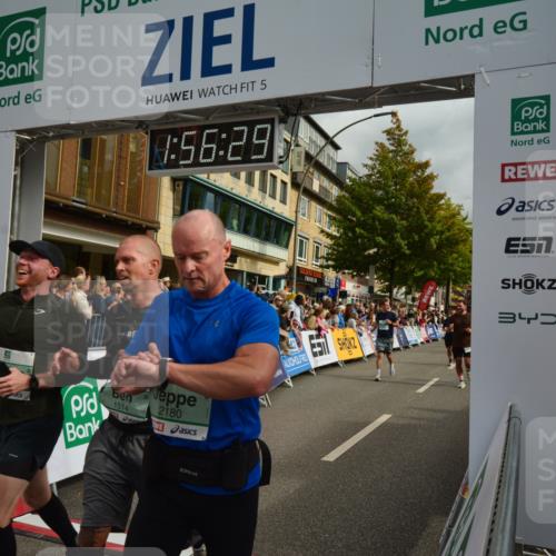 20.09.2026 - PSD Bank Halbmarathon LAZAROV Photography http://msf.ph/oto/10552508 20.09.2026 11:56:28 Ziel 1426, 1514, 1747, 1824, 1920, 2022, 2180, 2221, 2275, 2418, 2869, 2967, 3545, 3593, 3744, 3943, 4097, 4252, 4267, 4525, 4692 meine-sportfotos.de