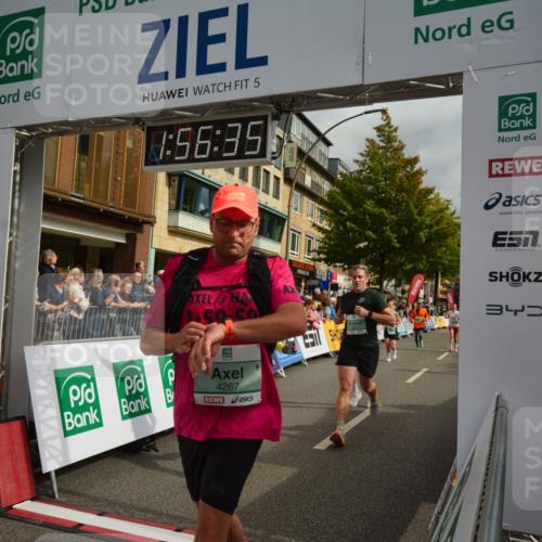 20.09.2026 - PSD Bank Halbmarathon LAZAROV Photography http://msf.ph/oto/10552520 20.09.2026 11:56:34 Ziel 1514, 1747, 1760, 1824, 1920, 2022, 2180, 2221, 2275, 2418, 2869, 2967, 3365, 3545, 4097, 4252, 4267, 4374 meine-sportfotos.de