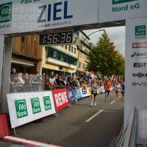 20.09.2026 - PSD Bank Halbmarathon LAZAROV Photography http://msf.ph/oto/10552531 20.09.2026 11:56:36 Ziel 1747, 1760, 1920, 2022, 2221, 2275, 2418, 2869, 2967, 3365, 3545, 4097, 4252, 4267, 4374 meine-sportfotos.de