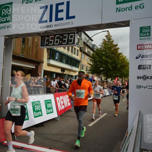 20.09.2026 - PSD Bank Halbmarathon LAZAROV Photography http://msf.ph/oto/10552533 20.09.2026 11:56:38 Ziel 1747, 1760, 1920, 2022, 2221, 2275, 2418, 2869, 2967, 3365, 3545, 4097, 4252, 4267, 4374 meine-sportfotos.de