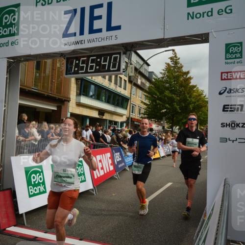 20.09.2026 - PSD Bank Halbmarathon LAZAROV Photography http://msf.ph/oto/10552540 20.09.2026 11:56:40 Ziel 1482, 1747, 1760, 2022, 2221, 2275, 2418, 2869, 3365, 4097, 4252, 4267, 4374 meine-sportfotos.de