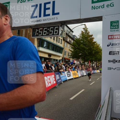 20.09.2026 - PSD Bank Halbmarathon LAZAROV Photography http://msf.ph/oto/10552584 20.09.2026 11:56:56 Ziel 1482, 1554, 1903, 2079, 2416, 3079, 3442, 3784, 3822, 3927, 3967, 4734, 4753 meine-sportfotos.de