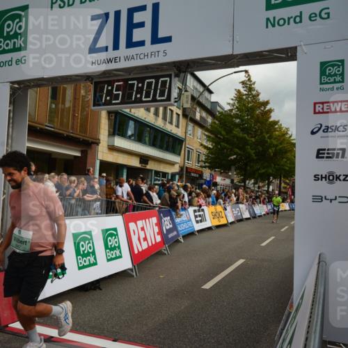 20.09.2026 - PSD Bank Halbmarathon LAZAROV Photography http://msf.ph/oto/10552588 20.09.2026 11:56:59 Ziel 1554, 1903, 2079, 2354, 2416, 3079, 3442, 3784, 3822, 3927, 3967, 4671, 4734, 4752, 4753 meine-sportfotos.de