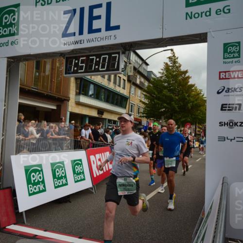 20.09.2026 - PSD Bank Halbmarathon LAZAROV Photography http://msf.ph/oto/10552599 20.09.2026 11:57:07 Ziel 1249, 1685, 1700, 1986, 2079, 2104, 2354, 3079, 3442, 3640, 3784, 3927, 4302, 4464, 4671, 4752, 4753 meine-sportfotos.de