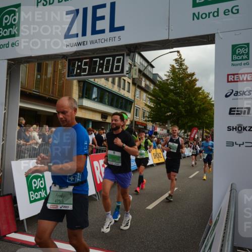 20.09.2026 - PSD Bank Halbmarathon LAZAROV Photography http://msf.ph/oto/10552605 20.09.2026 11:57:08 Ziel 1249, 1263, 1685, 1700, 1986, 2079, 2104, 2354, 3079, 3442, 3640, 3784, 3927, 4302, 4464, 4671, 4752, 4753 meine-sportfotos.de