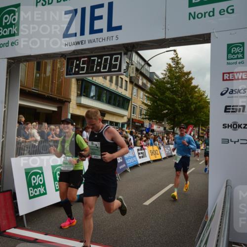 20.09.2026 - PSD Bank Halbmarathon LAZAROV Photography http://msf.ph/oto/10552612 20.09.2026 11:57:09 Ziel 1249, 1263, 1685, 1700, 1986, 2079, 2104, 2354, 2421, 2480, 3079, 3442, 3640, 3784, 3927, 4302, 4464, 4671, 4752, 4753 meine-sportfotos.de