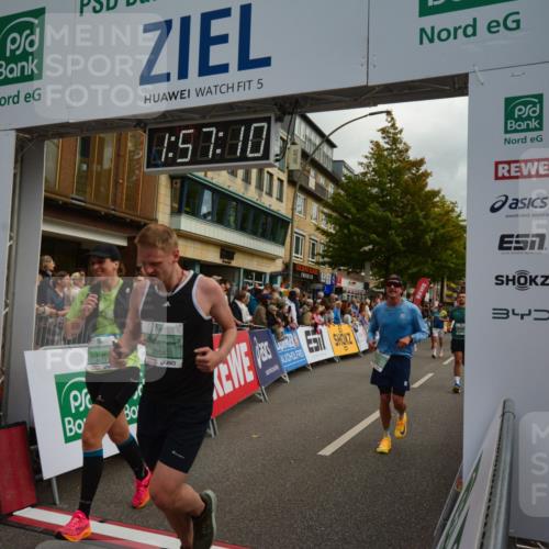 20.09.2026 - PSD Bank Halbmarathon LAZAROV Photography http://msf.ph/oto/10552613 20.09.2026 11:57:09 Ziel 1249, 1263, 1685, 1700, 1986, 2079, 2104, 2354, 2421, 2480, 3079, 3442, 3640, 3784, 3927, 4302, 4464, 4671, 4752, 4753 meine-sportfotos.de