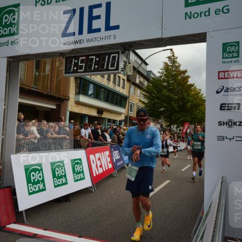 20.09.2026 - PSD Bank Halbmarathon LAZAROV Photography http://msf.ph/oto/10552617 20.09.2026 11:57:10 Ziel 1249, 1263, 1685, 1700, 1986, 2079, 2104, 2354, 2421, 2480, 3079, 3442, 3640, 3784, 3927, 4302, 4464, 4671, 4752, 4753 meine-sportfotos.de