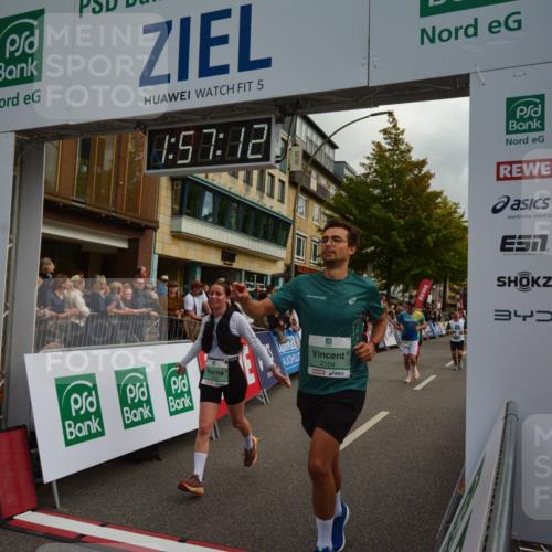 20.09.2026 - PSD Bank Halbmarathon LAZAROV Photography http://msf.ph/oto/10552618 20.09.2026 11:57:12 Ziel 1249, 1263, 1685, 1700, 1986, 2079, 2104, 2354, 2421, 2480, 3079, 3640, 3784, 3927, 4302, 4464, 4671, 4752, 4753 meine-sportfotos.de